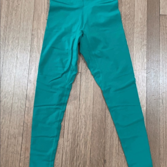 Athleta, Lululemon, Balance Athletica - Picture 16 of 16